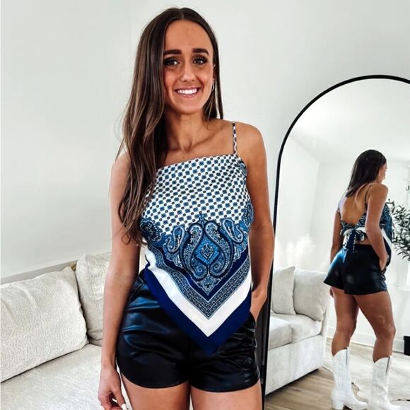 Blue Bandana Top Medium NWOT very sulky - Picture 4 of 10